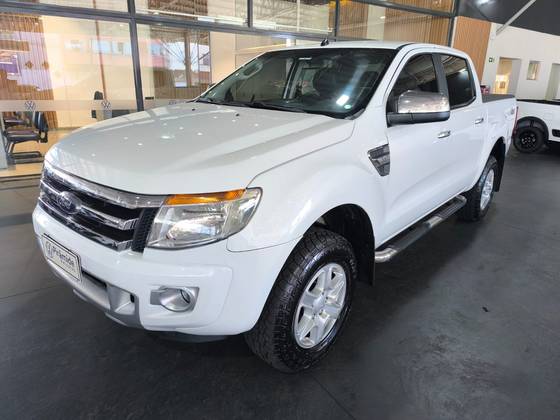 FORD RANGER 3.2 XLT 4X4 CD 20V DIESEL 4P AUTOMÁTICO FORD RANGER 3.2 XLT 4X4 CD 20V DIESEL 4P AUTOMÁTICO